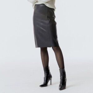 2 Sexy Leather Skirts FOR PRICE ONE (Danier+Hilfiger) Size 4-6  *Great Condition
